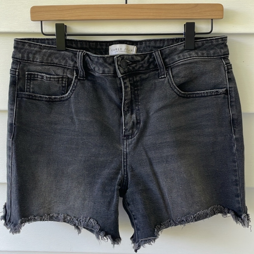 EUC Carly Jean Revy Shorts